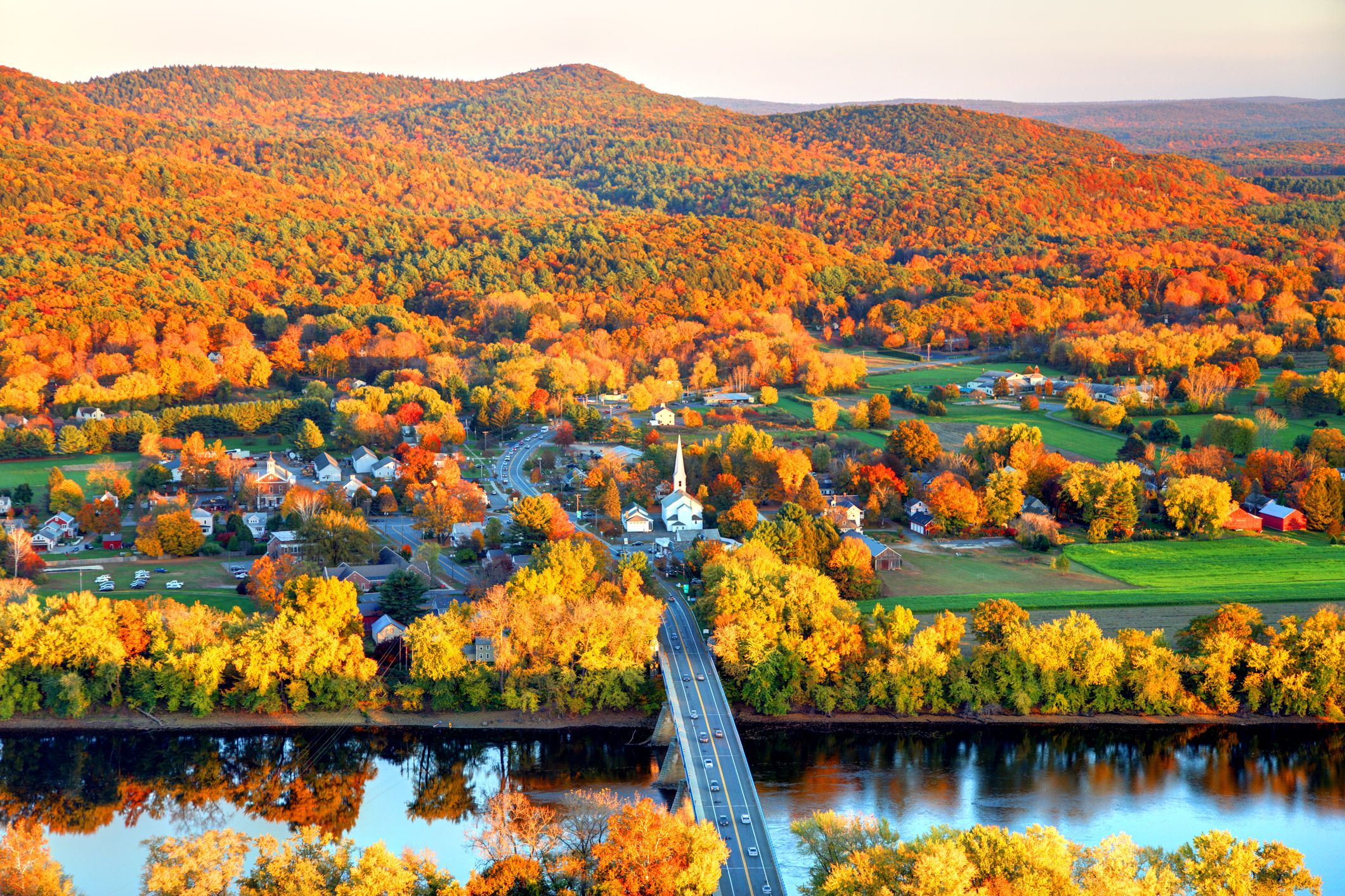 The top ten New England autumn foliage getaways to see the leaves change