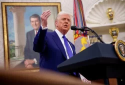 S&P 500 hits record high despite Trump’s attacks, investors stay unfazed.