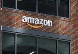 Amazon to Acquire AI Wearable Firm Bee